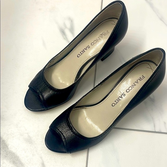 Franco Sarto Black Leather Heels Classic Peep Toe Size 6 - Picture 1 of 11